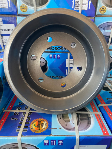 دقت بالای محل نصب توپی چرخ